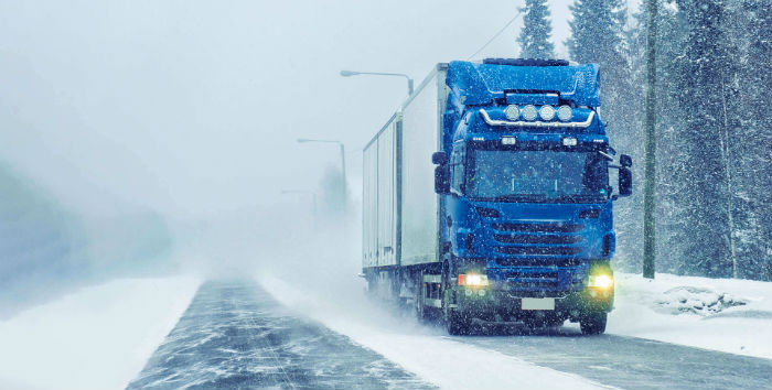 hgv-lorry-driving-in-snow