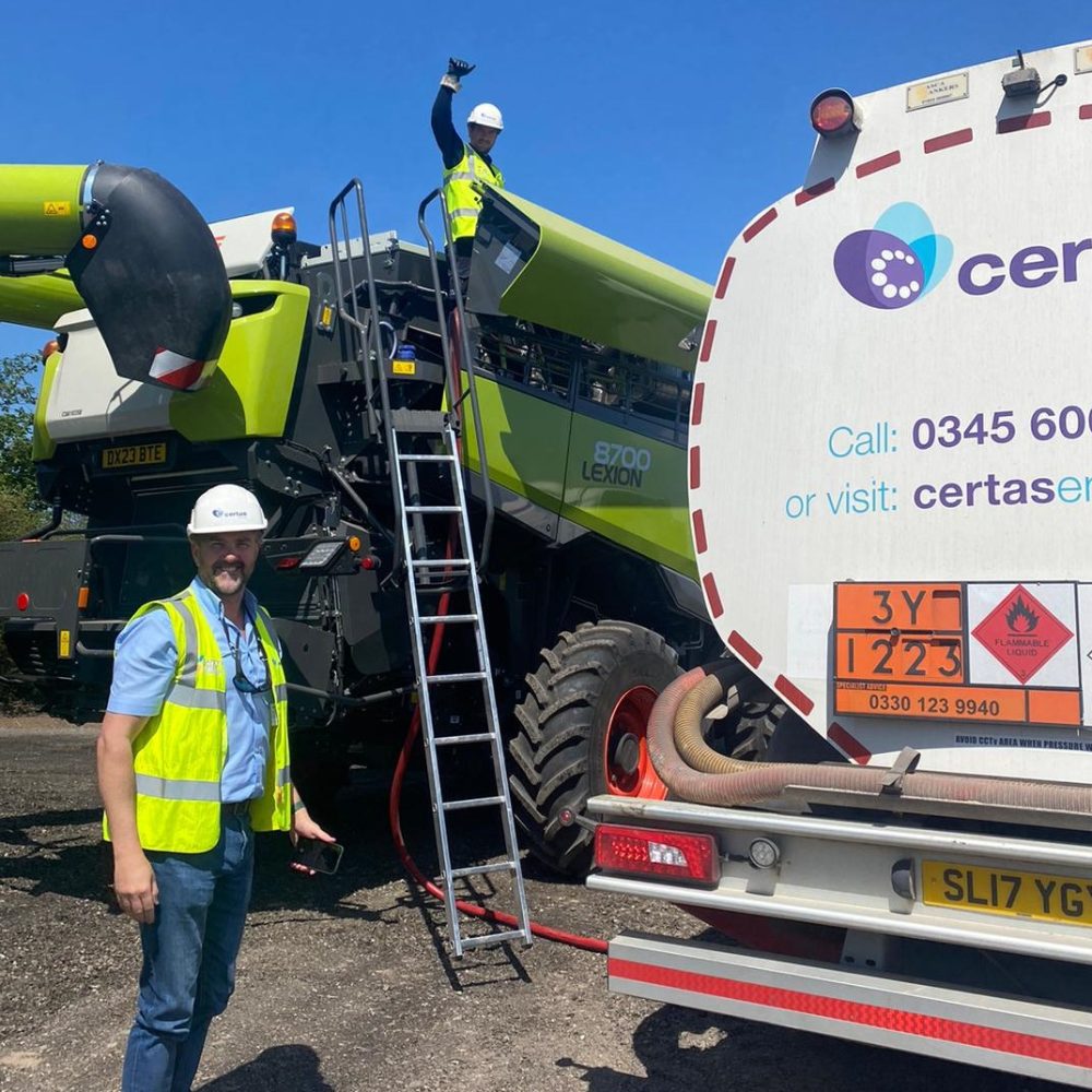 Certas refueling a combine harvester with HVO